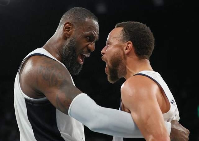 足球直播平台-1229胜封神!詹姆斯把赢球纪录刻上自己名字